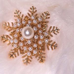 Snowflake ❄️ Pin